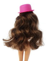 Cargar imagen en el visor de la galería, Sombrero con cabello de Barbie Magic Change Hair, 1993 Mattel
