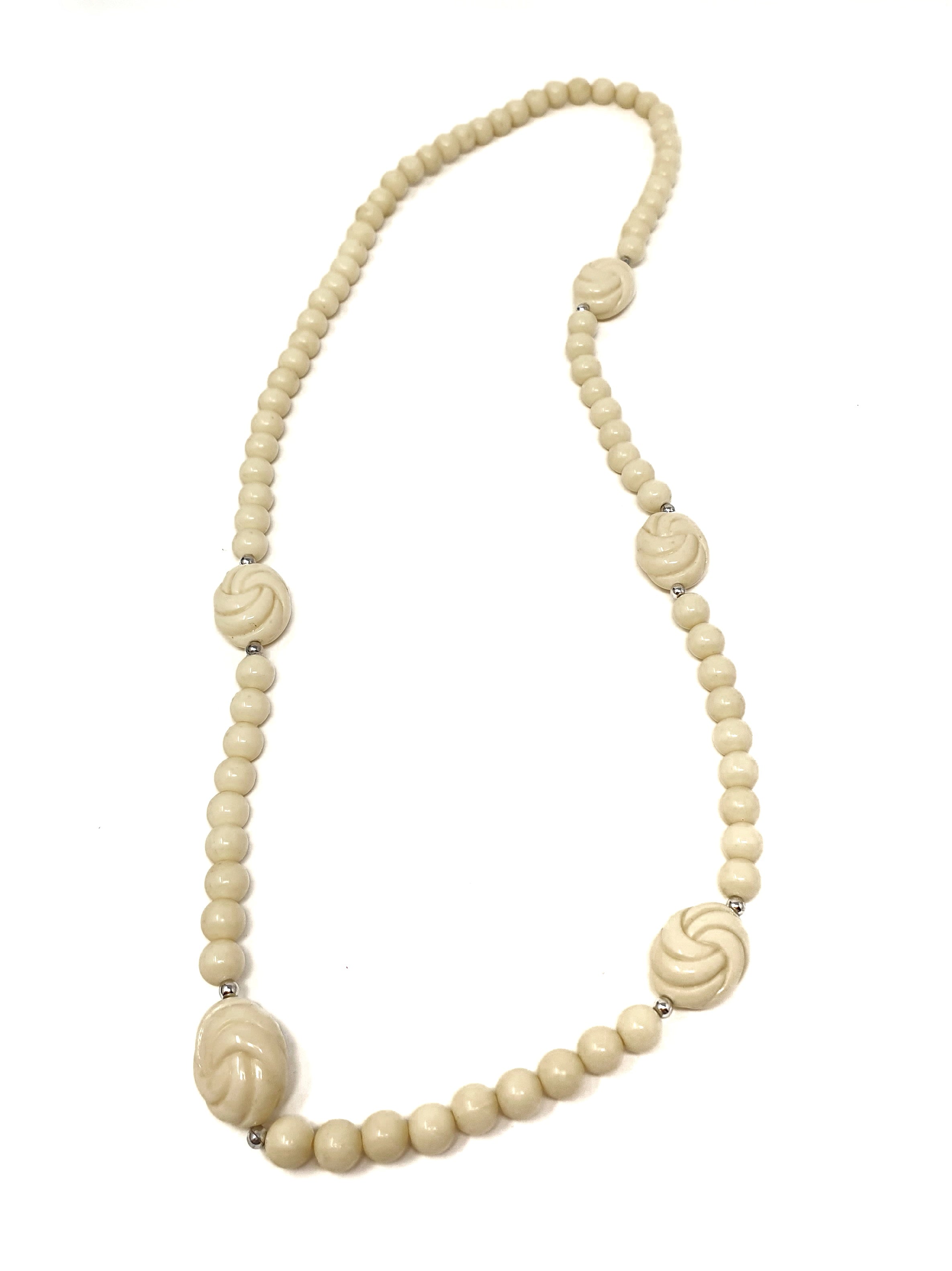 Avon "Carved Accents" necklace 