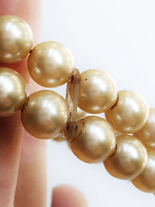 Collar vintage memory wire de perlas