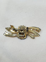 Load image into Gallery viewer, Vintage bow brooch 
