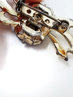 Load image into Gallery viewer, Vintage bow brooch 
