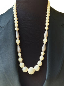 Collar "Ivoryesque Patterns" de Avon